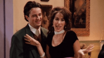 Imagen de Murió Matthew Perry: la conmovedora despedida de Janice, la «novia» de Chandler en Friends