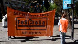 Paro en hospitales y protestas en Neuquén, este jueves: sigue el reclamo salarial de los profesionales