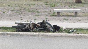 Murió un joven en Viedma tras un accidente en la costanera