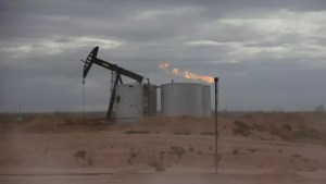 Petróleo: la economía de Arabia Saudita se contrajo por recortes en la producción