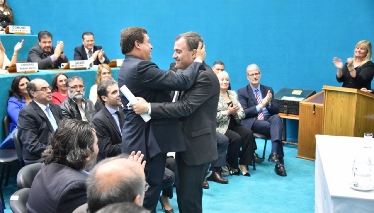 Como en el 2015, recibirán su certificado como gobernador electo.  Alberto Weretilneck, y vicegobernador Pedro Pesatti. Foto Archivo