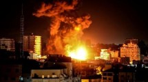 Imagen de VIDEO | Versiones cruzadas por el devastador bombardeo a un hospital en Gaza: hay cientos de muertos