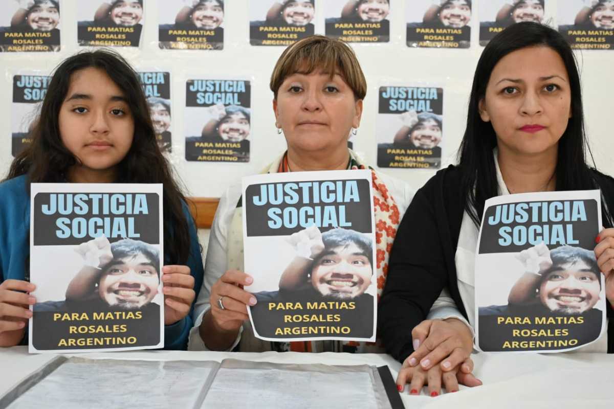 La mamá de Matías, Carina viajo junto al padre de la víctima exigiendo justicia en Bolivia. Foto: Florencia Salto