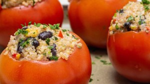 Tomates rellenos: salvadores y facilísimos de hacer