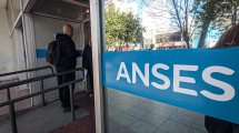 Imagen de Bono de 55 mil pesos de Anses en diciembre 2023: quiénes lo cobran