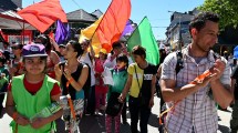 Imagen de Marcharon por los derechos de los niños y adolescentes en Bariloche