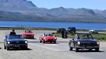 Imagen de El museo itinerante de autos clásicos ya recorre las rutas de la cordillera