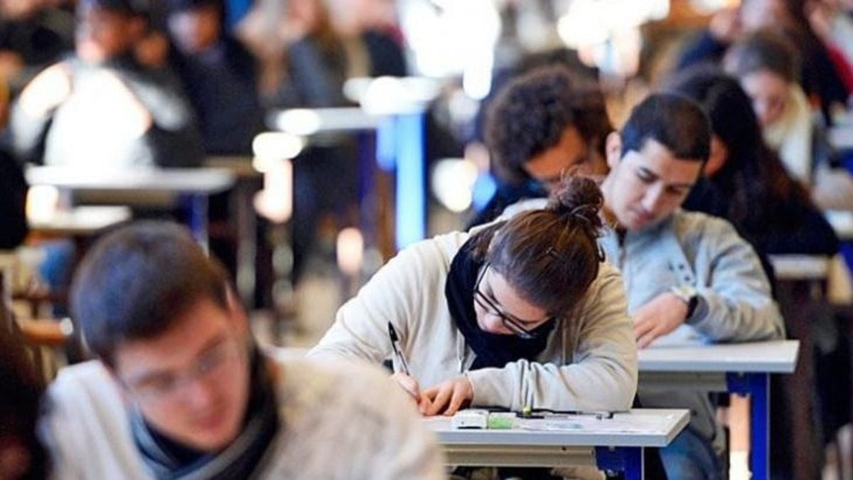 Las becas Progresar llegan a más de 1.700.000 estudiantes de todo el país.-