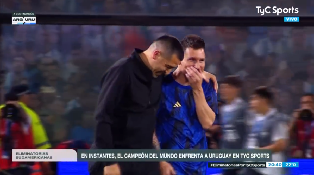 Riquelme fue parte del reconocimiento a Messi.