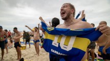 Imagen de En medio de la tensión, los hinchas de Boca realizarán un banderazo en Copacabana