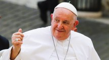 Imagen de Esta es la carta con la que Milei invitó al papa Francisco a visitar el país