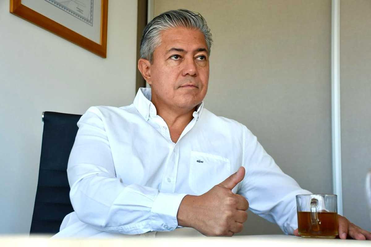 Intendentes del MPN le pidieron a Rolando Figueroa que asuma la conducción del partido, como un signo de "acompañamiento al gobernador". Así lo aseguro Carlos Saloniti en RÍO NEGRO RADIO. (Foto: Matías Subat).