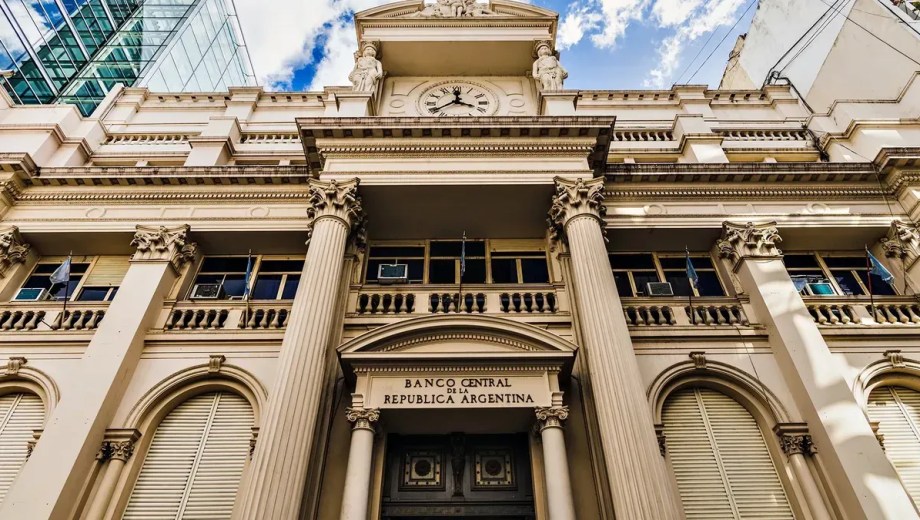 El Banco Central aprobó los billetes de .000 y .000