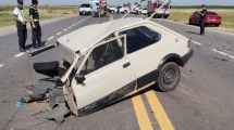 Imagen de Un vehículo quedó partido a la mitad tras choque en La Pampa sobre Ruta 5