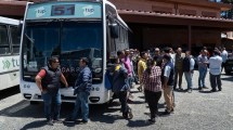 Imagen de Paro de transporte en Bariloche: el municipio transfirió $62 millones para «levantar» la medida