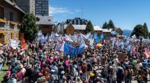 Imagen de Paro general en Río Negro: miles salieron a las calles bajo el lema «la Patria no se vende»