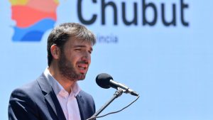 El gobernador de Chubut, Ignacio Torres, mueve las piezas del gabinete y opina del PRO: “No debe perder su vocación de poder”