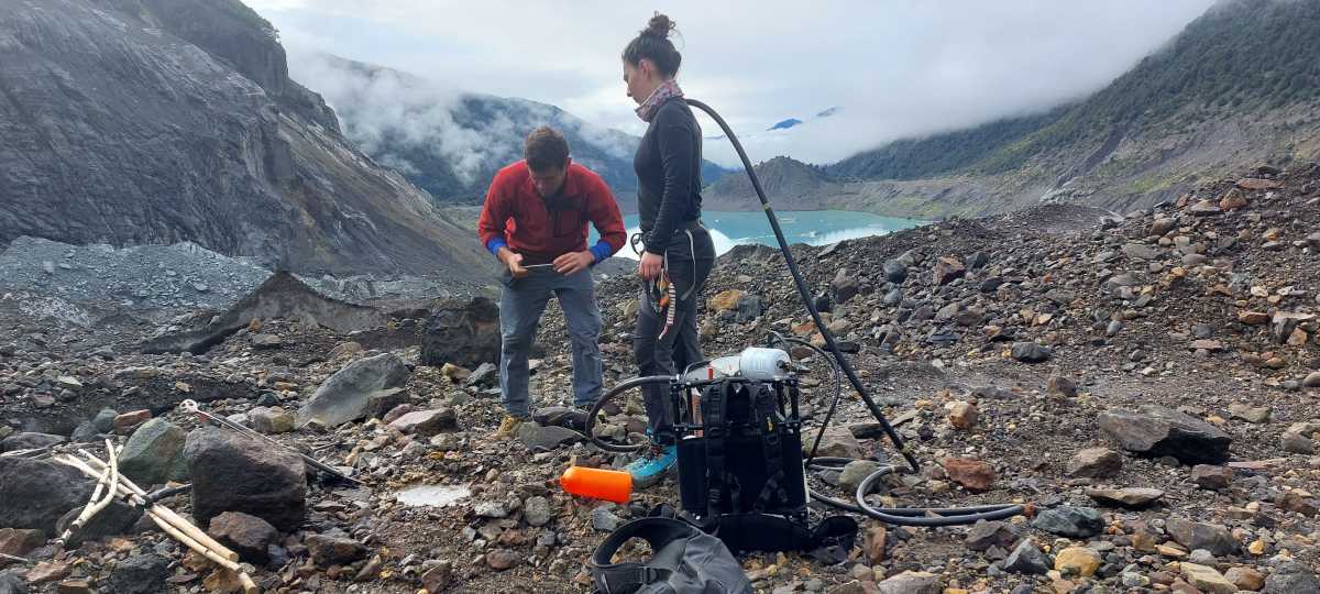 Campaña de monitoreo del glaciar Alerce en abril y octubre del 2023. Foto: gentileza