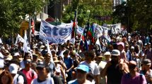 Imagen de Cómo vivió Neuquén la marcha y paro contra las medidas de Milei: 50 mil personas y unidad en las calles