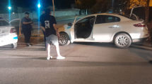 Imagen de Manejaba sin luces por Roca, lo detuvieron y descubrieron que el auto había sido robado en Buenos Aires