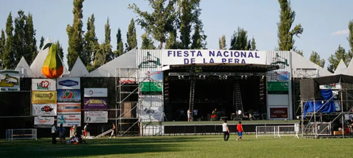 Fiesta de la Pera 2024 confirmaron fechas, lugar y grilla de artistas