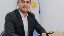 Imagen de Un intendente de Neuquén entre los firmantes del amparo que rechazó el  DNU de Milei