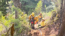 Imagen de Incendio en el parque nacional Nahuel Huapi: cuáles son los senderos inhabilitados