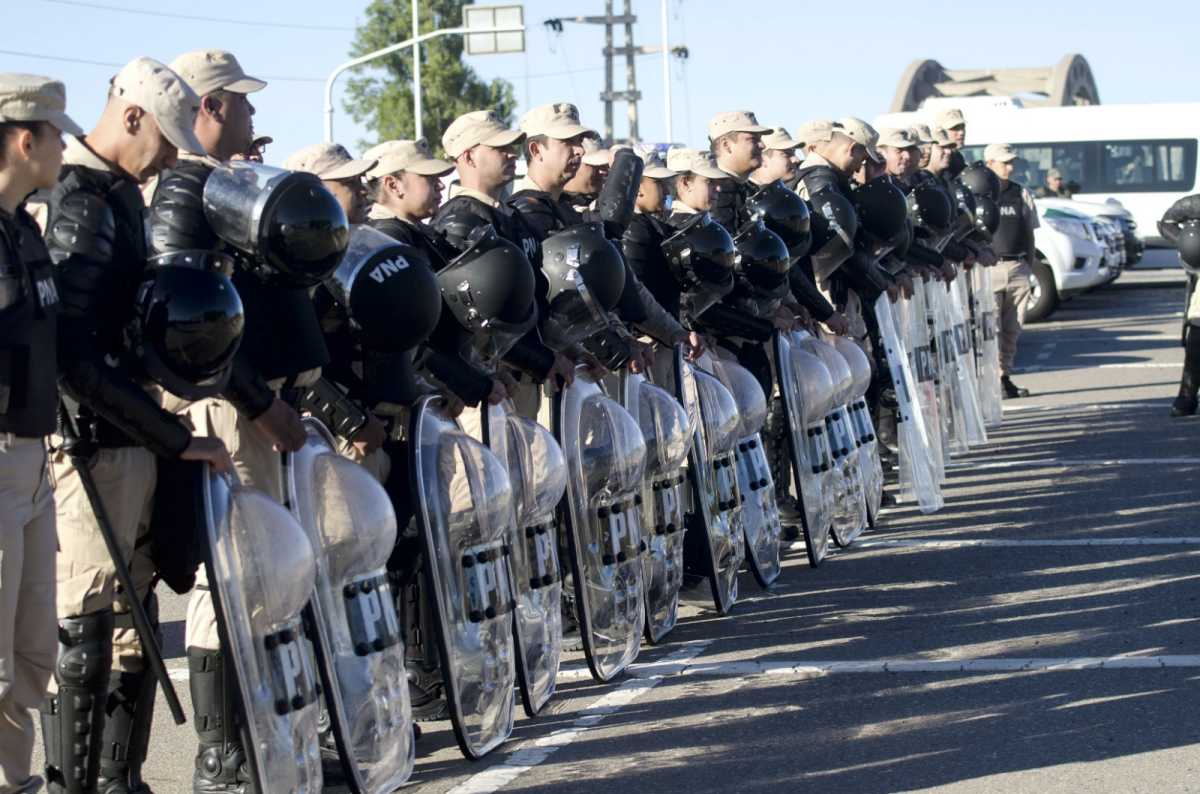 Prefectura, una de las fuerzas federales que participan del comando antibloqueos. (Archivo)