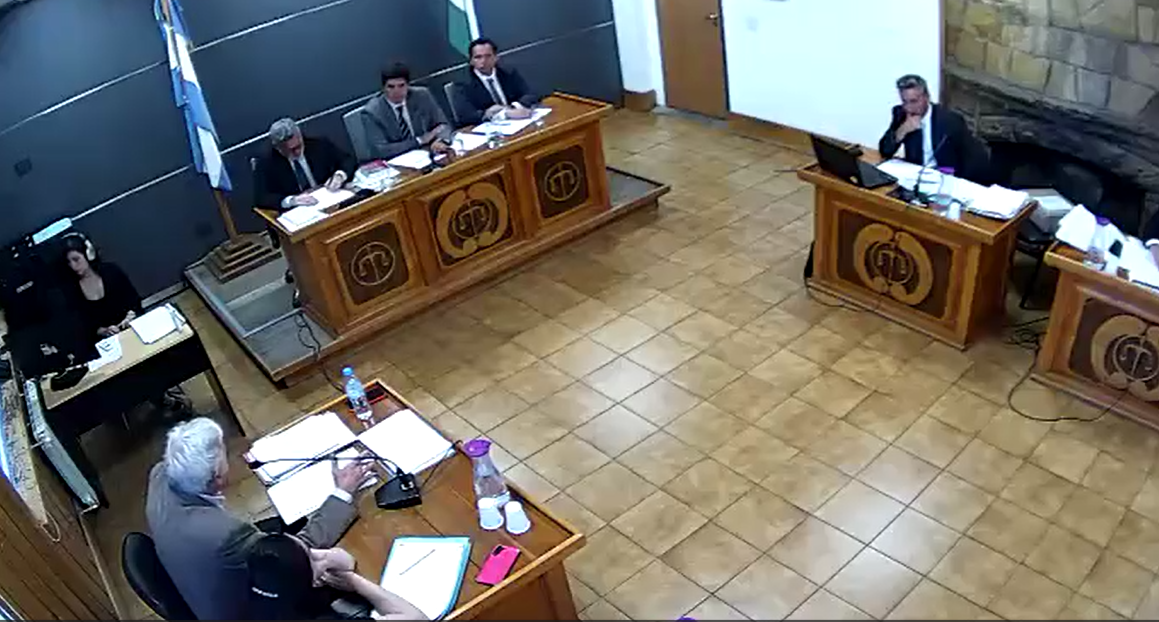 Carlos Solís fue  condenado por un tribunal de Bariloche, en un juicio abreviado que se hizo el lunes. (foto captura de video) 