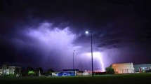 Imagen de Calor y fuertes lluvias en Neuquén y Río Negro: a qué hora llegan las tormentas al Alto Valle este lunes