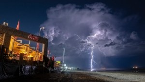 Tormentas, granizo y viento, la alerta que suma otro día en Río Negro: peores horarios este martes