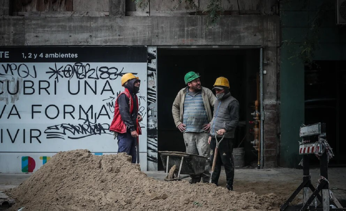 Potenciar Trabajo se desdoblará en dos programas, uno de ellos llamado "Volver al Trabajo". 