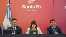 Imagen de Bullrich, Petri y Pullaro lanzan el Comité de Crisis en Rosario: «Pasamos de la narcocriminalidad al narcoterrorismo»