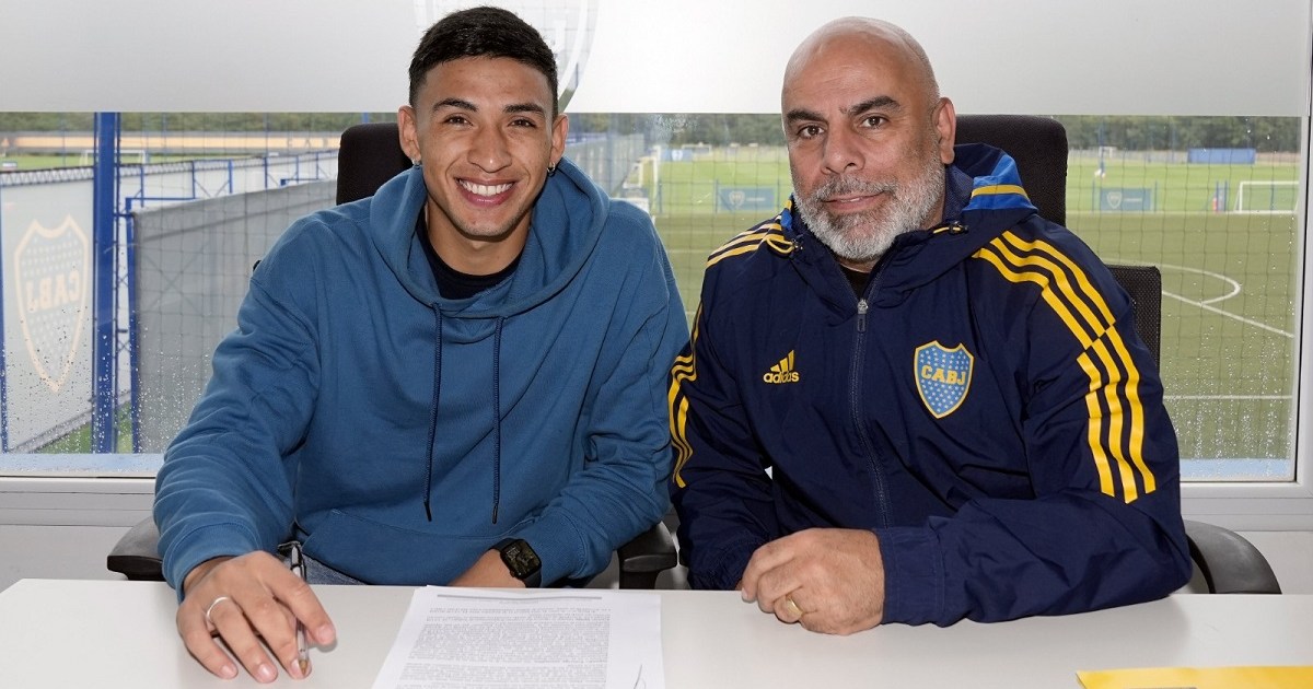 Fernández renewed his contract with Boca until 2028