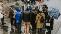 Imagen de Una ONG británica capacita a personas en situación de calle para ser guías turísticos