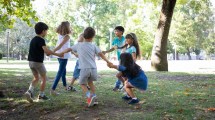 Imagen de 7 de cada 10 niños son pobres: cómo impacta el recorte de los gastos sociales en el acceso a los derechos