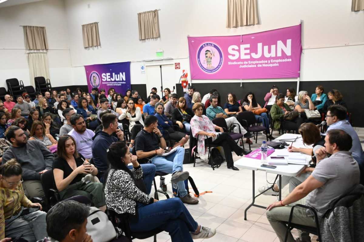 Una de las asambleas del sindicato de judiciales. (Archivo/Florencia Salto)