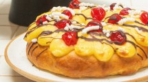 Imagen de Rosca de Pascua: con un relleno sutil y crema pastelera hecha con microondas