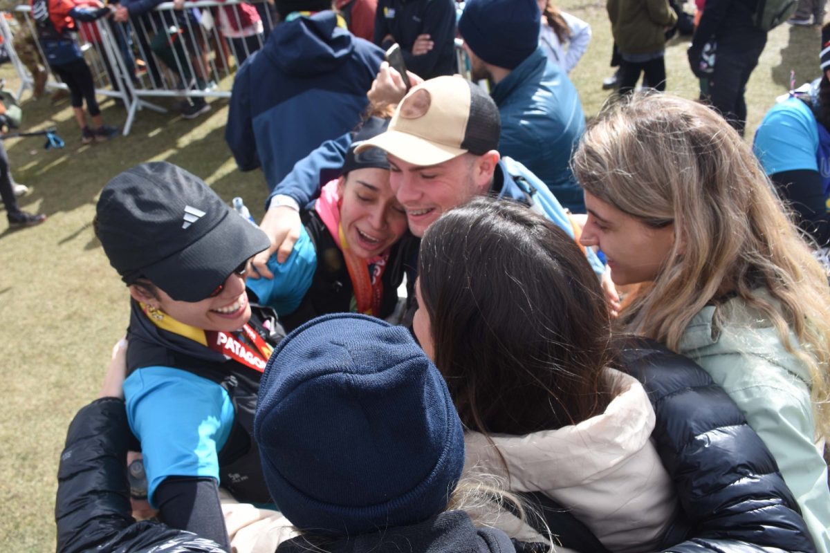 La felicidad que llega hasta las lágrimas al final de la meta, gentileza de la Patagonia Run (Foto/Andrés Maripe)