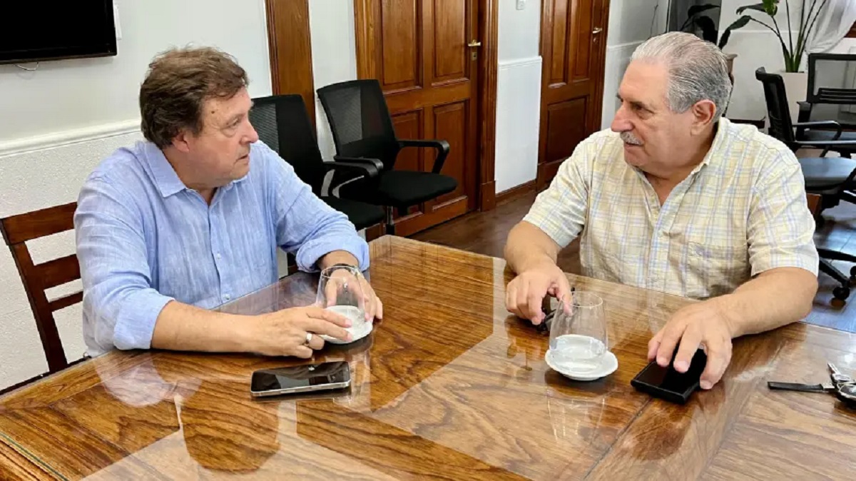 Luego de su asunción Weretilneck se reunió con el titular del gremio. Foto: archivo