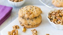 Imagen de Cookies de chocolate y nueces: probá esta receta de cuatro pasos que te va a encantar