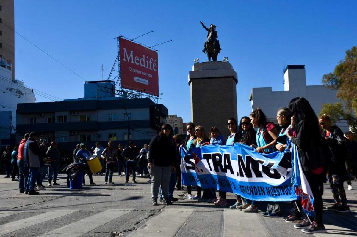 Acuerdo salarial en el municipio de Neuquén. Foto: Matías Subat. 