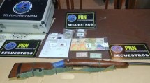 Imagen de Secuestran droga, dinero y un arma en un allanamiento por drogas en Viedma: hay dos detenidos