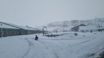 Imagen de Video: Así de linda está Copahue tras la nevada en la joya de la Patagonia que ofrece termas y nieve al mismo tiempo