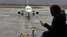 Imagen de Demoras, cancelaciones y desvíos en Aeroparque: cómo afecta Neuquén y Bariloche