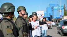 Imagen de Puente Cipolletti – Neuquén: Gendarmería intervino por primera vez y fue en la protesta por Fuentealba