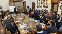 Imagen de Figueroa reunió a sus funcionarios a 150 días de gobierno y les pidió «más dedicación»