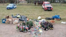 Imagen de Superclásico: le secuestraron bebidas alcohólicas y cuchillos a los hinchas de Boca y River, en Córdoba