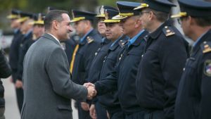 Acto de imposición de jerarquías en la Policía de Neuquén: cuántos ascensos y condecoraciones hubo