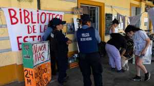 Tensión en la Biblioteca de la Estación de Roca: hubo presencia policial